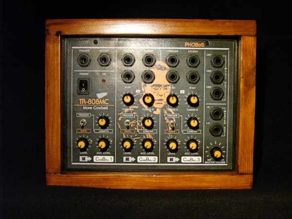 TR808MC - 01.jpg