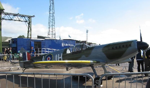 Mk26 replica spitfire.JPG