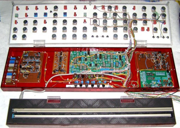 SYNTH_BEND_ELECTRONIC_PEASANT.JPG
