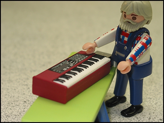 003_Four_Octaves.jpg