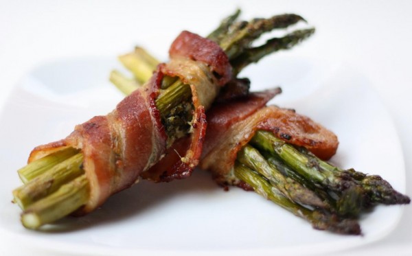 bacon-wrapped-asparagus-with-gruyere-cheese.jpg