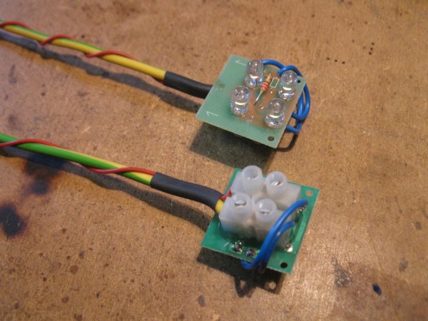 mini workbench lights - 01.jpg