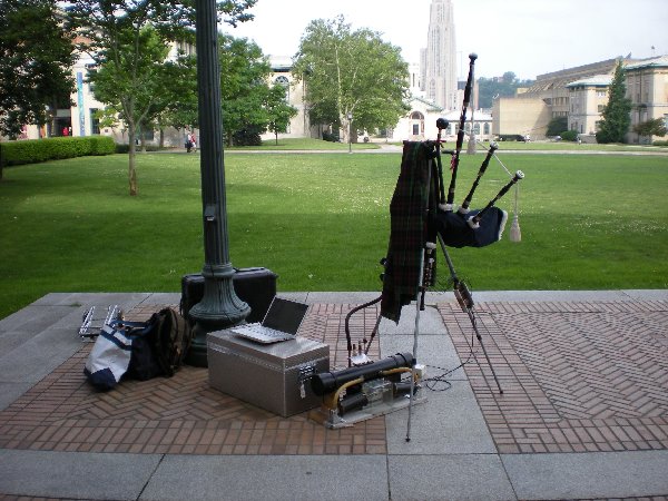 Nime2009Bagpipes2.jpg